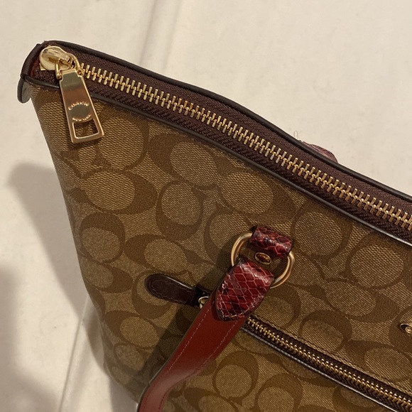 Coach Signature Snake Mix Gallery Tote - Picture 3 of 9